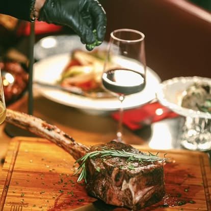 Tomahawk Steak
